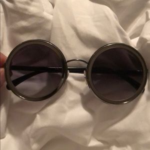 ROUND CHANEL SUN GLASSES!